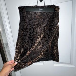 Windsor’s mini skirt